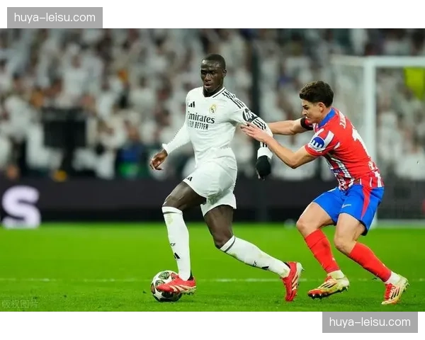 巴列卡诺客场憾负皇马 少一人作战仍坚持防守 巴列卡诺客场憾负皇马 少一人作战仍坚持防守