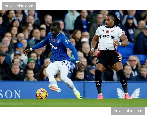 富勒姆布莱顿等队积分接近 中游集团竞争同样激烈胶着 富勒姆布莱顿等队积分接近 中游集团竞争同样激烈胶着